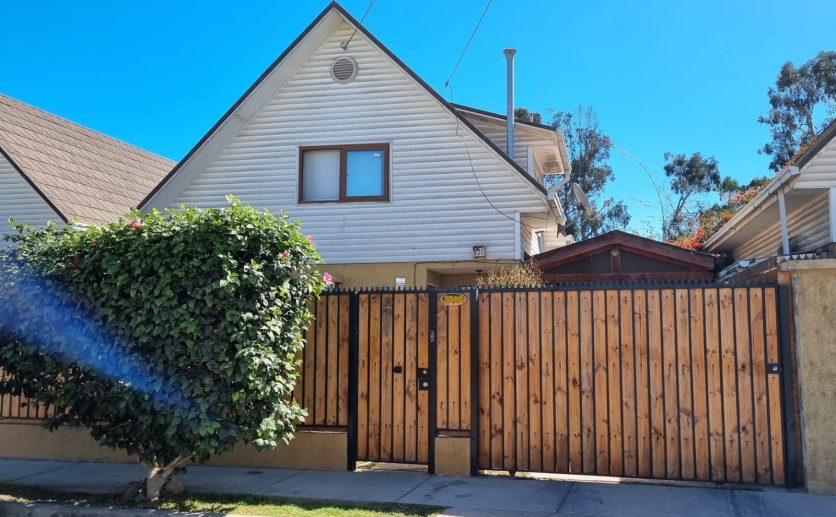 Se Vende Hermosa Casa Ampliada en Peñuelas Coquimbo.