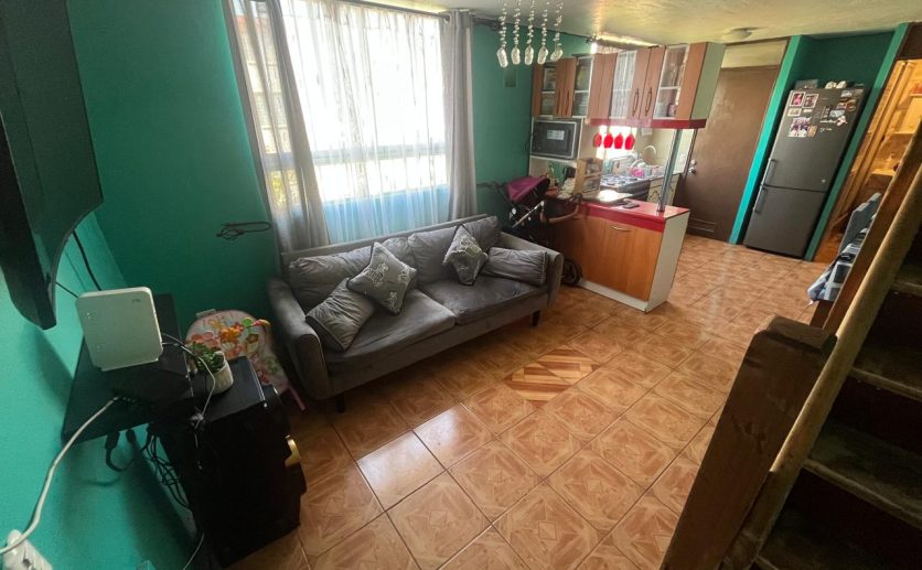 Se Vende Departamento Dúplex (3D-1B) 58m2, Cerro Navia.