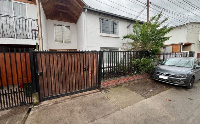 Se Vende Cómoda Casa en Villa Porvenir, Peñaflor.