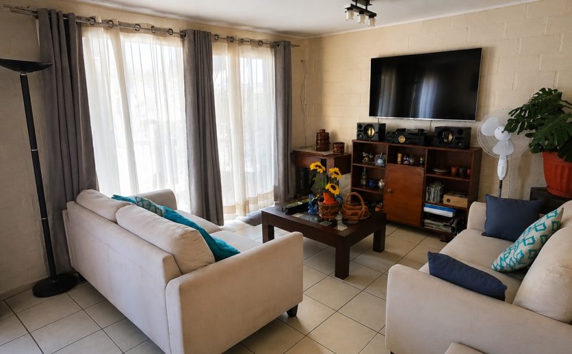 Se Vende Funcional Casa 3D-2B, Barrio Brisas del Maipo, Puente Alto.