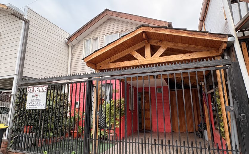 Se Vende Casa Ampliada y Remodelada de 3D-2B-1E, Villa el Sol, Maipú.